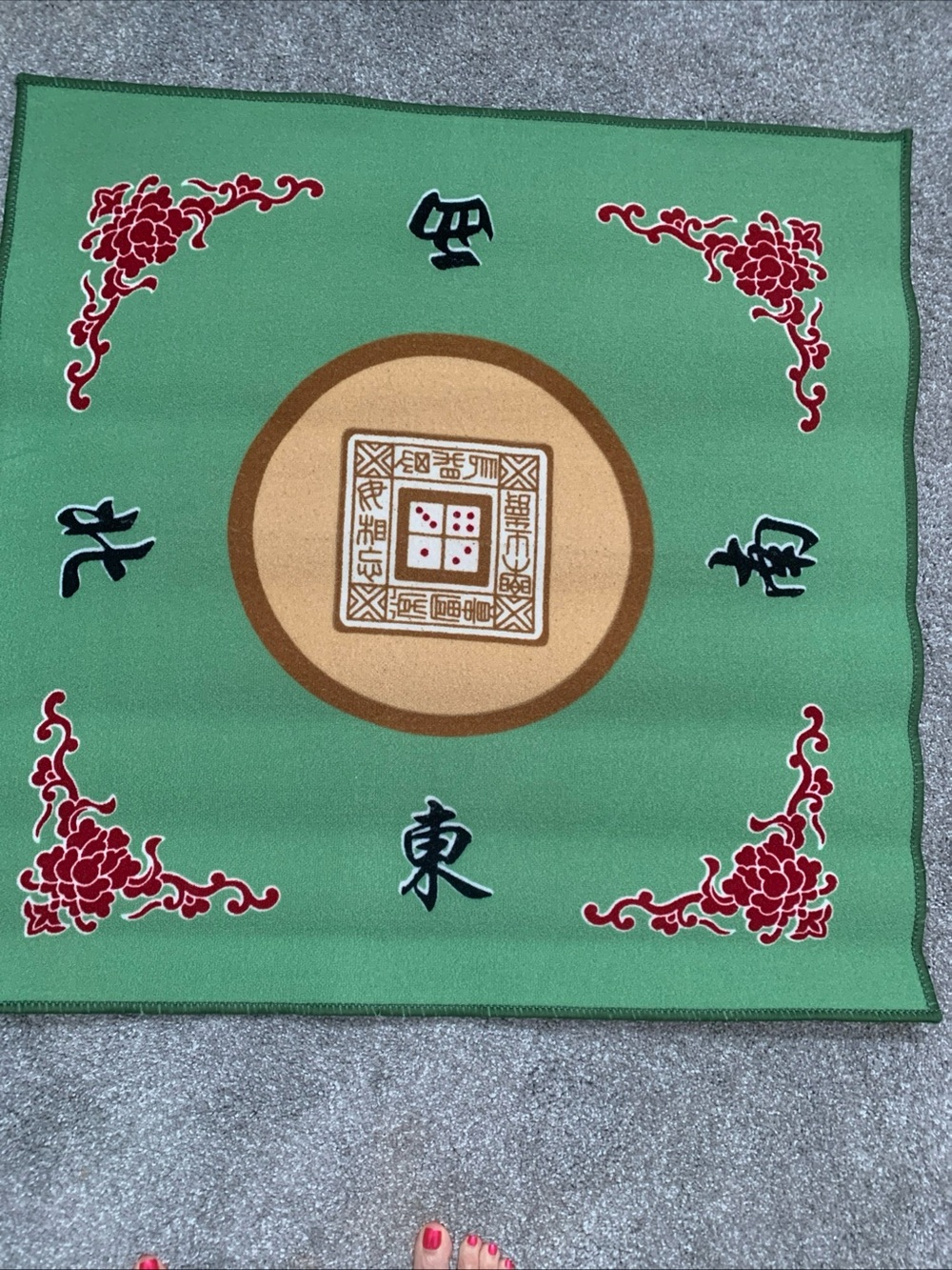 Green Floral Mahjong Game Mat with Red Accents
